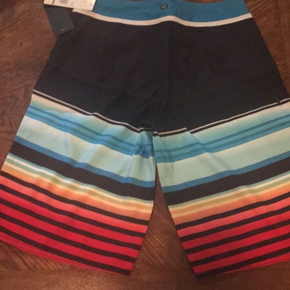 NWT Quiksilver Everyday Stripe boys shorts - Picture 5 of 6